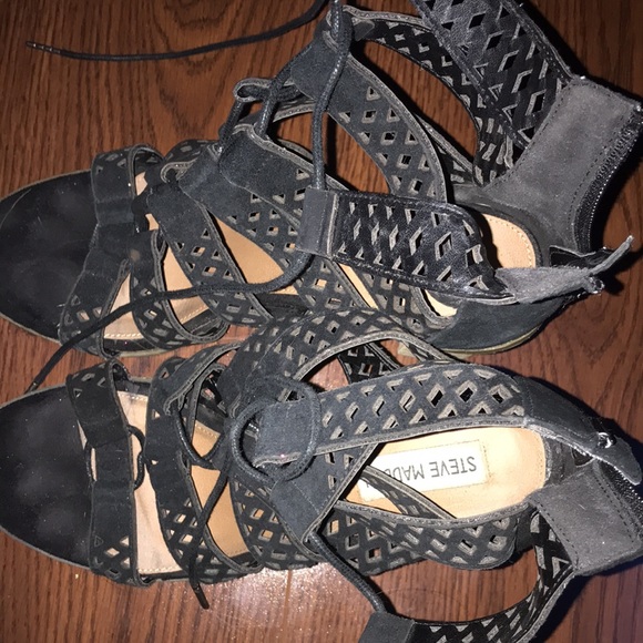 Heels - Picture 2 of 2